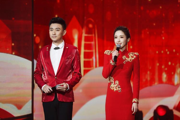 冬奥会启动仪式主持人