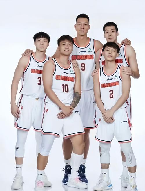 广东宏远男篮人员