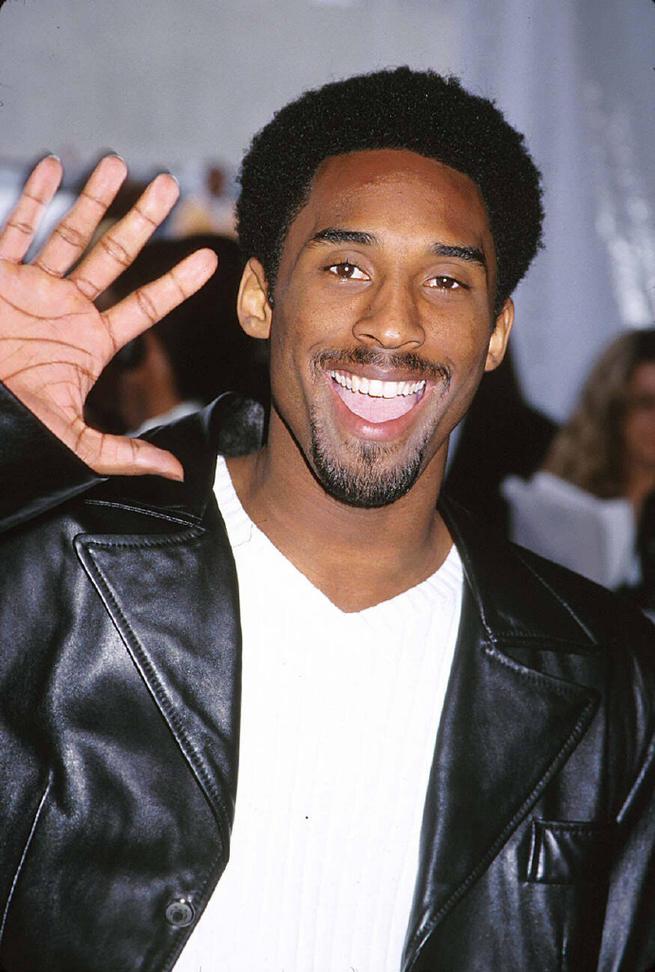 科比是混血黑人吗