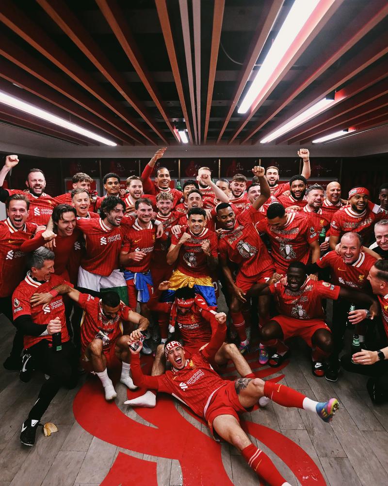 2005利物浦欧冠首发阵容