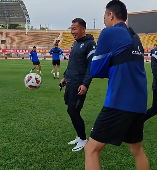 为什么要踢乌龙球