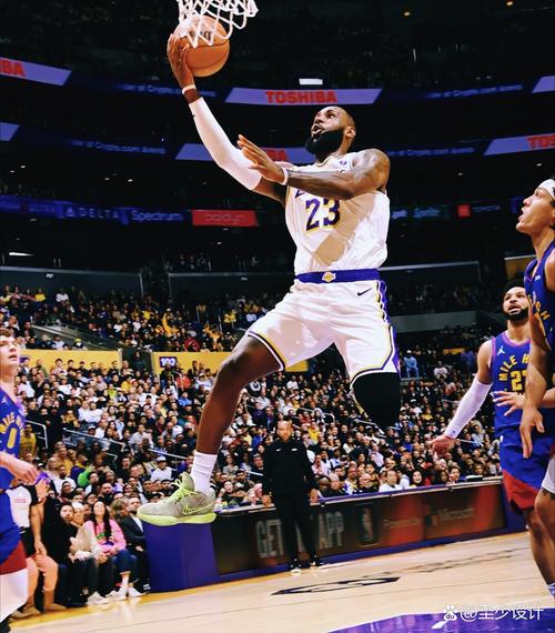 迈克詹姆斯首秀