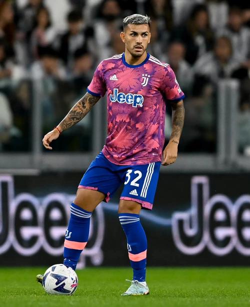 梅雷莱斯穿几号球衣