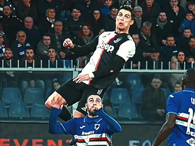 c罗逆天头球高度