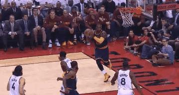 德罗赞在猛龙几号打