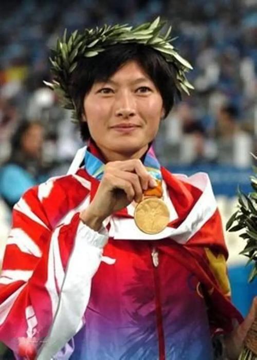 中国第一个奥运金牌女