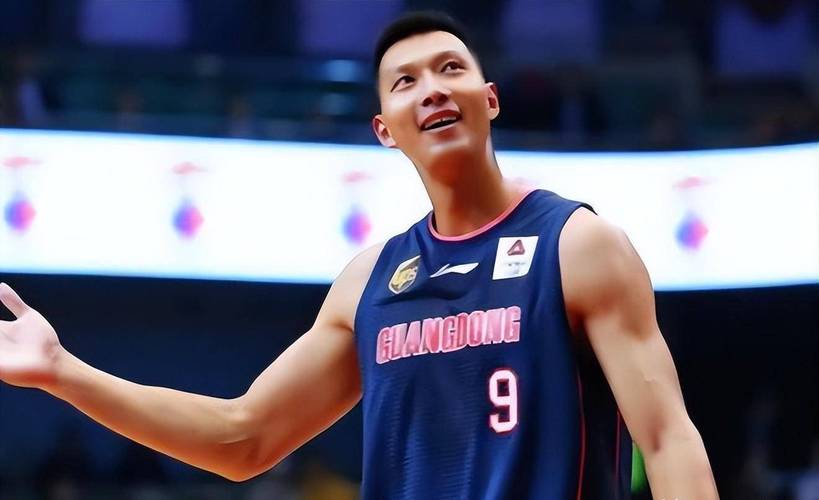 易建联近期去哪了啊