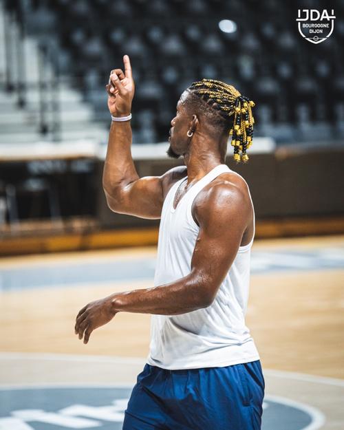 热火吉米巴特勒手机壁纸