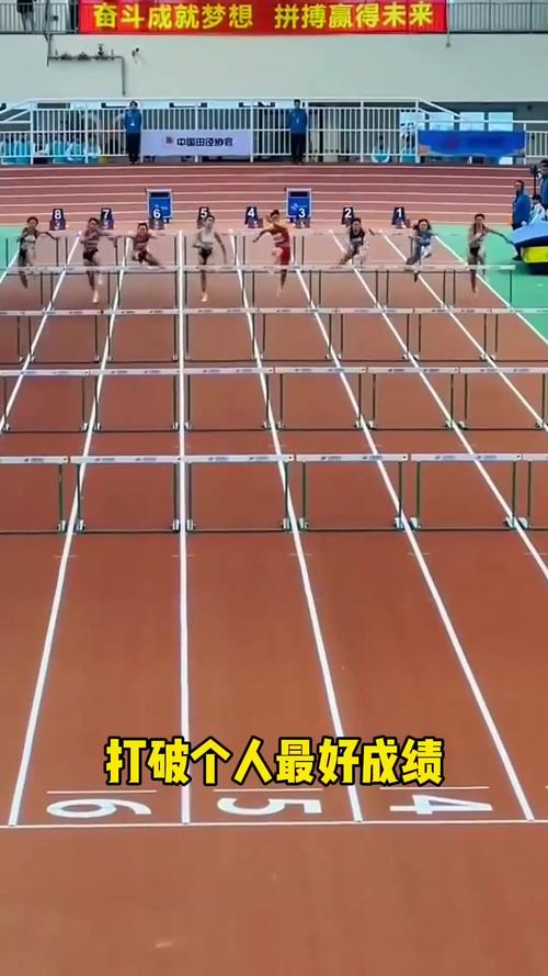 跨栏比赛栏杆掉了怎么办