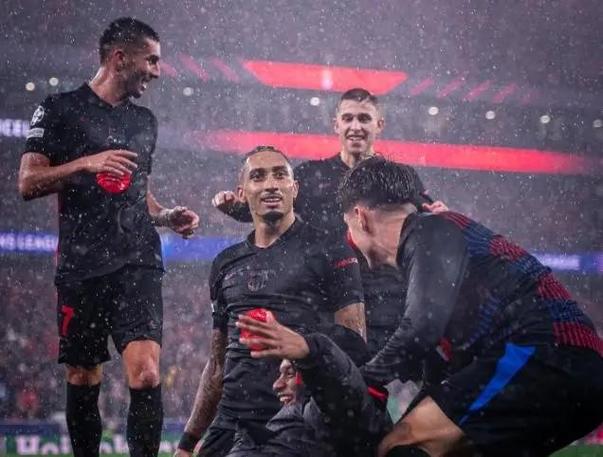 2021欧洲杯最精彩对决:这场巅峰之战,谁主沉浮?